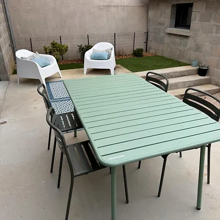 Ferienhaus Maison Individuelle Avec Jardin Terrasse Proche Lyon Croix Rousse Caluire-et-Cuire